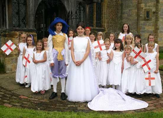 ../Images/05 img_6333 may queen.jpg